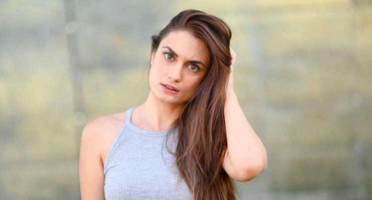 Βαρβάρα Χριστοφή: Η σπάνια φωτογραφία με τον σύντροφο της στην πισίνα κρουαζιερόπλοιου 