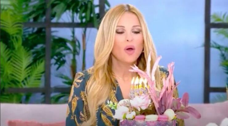 Χριστιάνα Αριστοτέλους: Η έκπληξη για τα γενέθλια που της έκαναν οι συνεργάτες της [βίντεο]