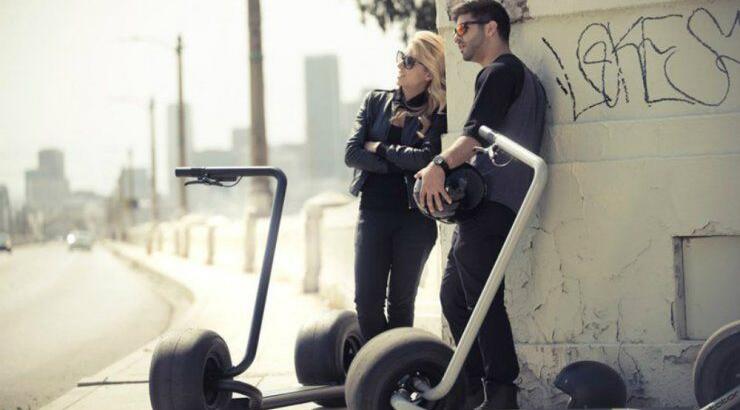 Ένα scooter που ισορροπείς εύκολα πάνω του και έχει έναν απλοϊκό σχεδιασμό