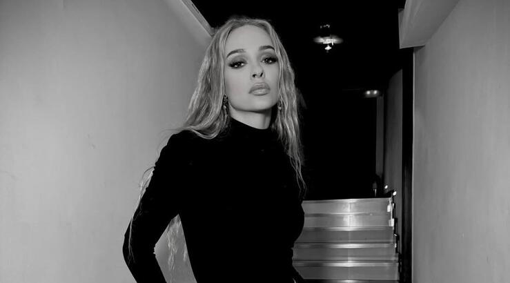 Ελένη Φουρέιρα: "Αυτός ο κόσμος είναι σάπιος, δεν σου άξιζε" [εικόνα]