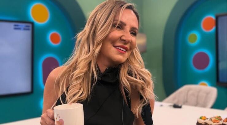 Γιώτα Δαμιανού: Σκίστηκε το παντελόνι της στον αέρα της εκπομπής "Ηρθε κι Έδεσε" [βίντεο]