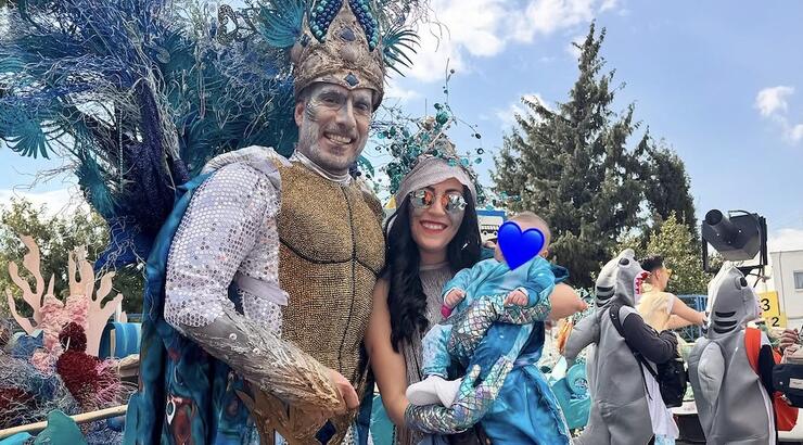 Άλκης Χρήστου: Συγκινητικές στιγμές με τον 2 μηνών γιο του στο καρναβάλι [εικόνες]