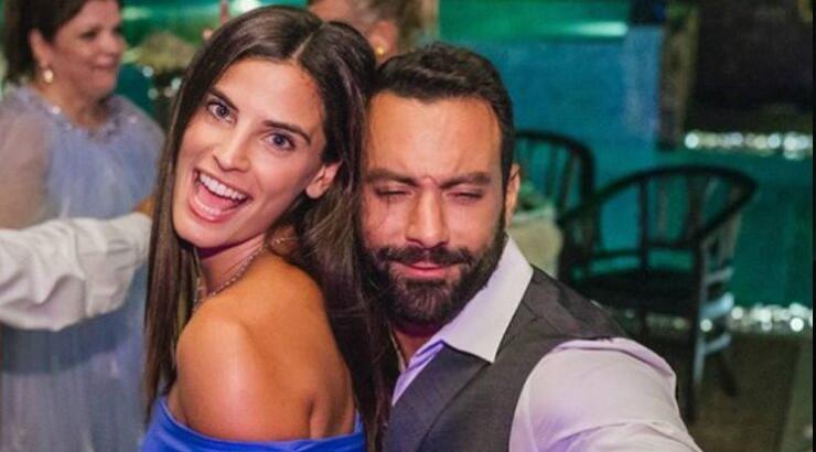 Χριστίνα Μπόμπα και ΣάκηςΤανιμανίδης επέστρεψαν στην Ελλάδα και δεν φαντάζεστε τι έκαναν