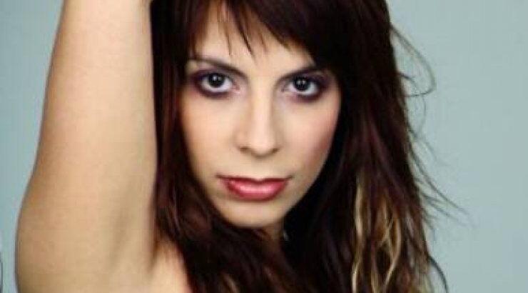 Πένυ Σκάρου: Η Ελληνίδα τραγουδίστρια έμαθε για τον ακρωτηριασμό της. Πώς αντέδρασε;