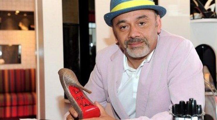 Πως προέκυψαν οι κόκκινες σόλες του Christian Louboutin; 