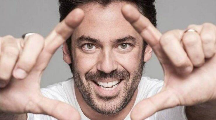 Πάνος Καλλίτσης: Ο κομμωτής των διάσημων Ελληνίδων είναι ξανά ερωτευμένος μετά το διαζύγιο!