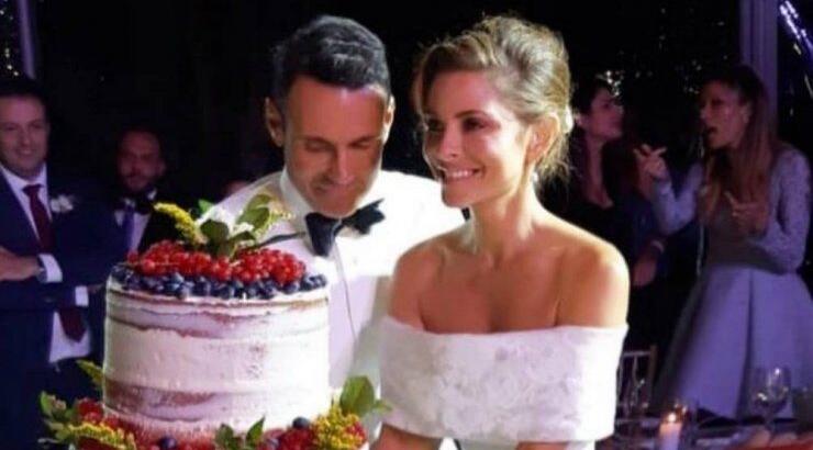 Μαρία Μενούνος: Δείτε την να σπάει πιάτα στον γάμο της! [βίντεο]