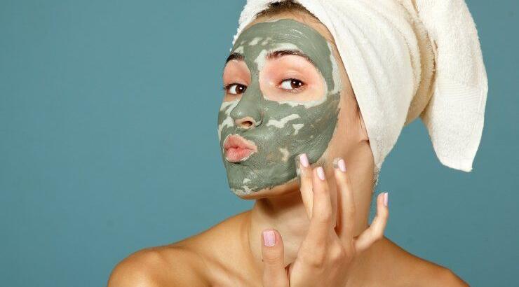 Δυο μάσκες προσώπου για βαθύ καθαρισμό, άνεση και μείωση της ερυθρότητας