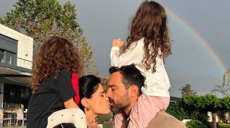 Χριστίνα Μπόμπα: «Τα παιδιά μου, η οικογένεια μου και ο Σάκης είναι το κέντρο του κόσμου μου» [βίντεο]