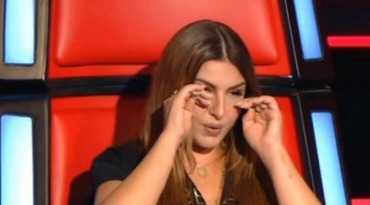 Ο διαγωνιζόμενος στο "The Voice" που έκανε την Έλενα Παπαρίζου να δακρύσει! [βίντεο]