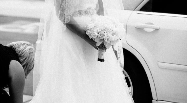 Εντυπωσιακή άφιξη στην εκκλησία