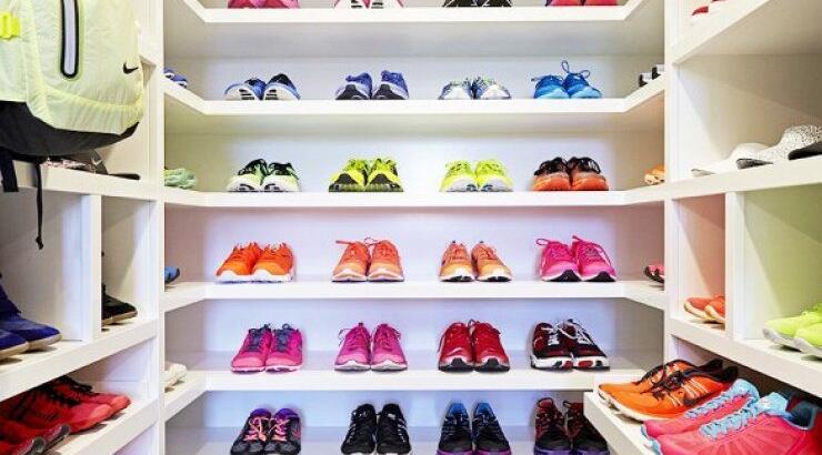 Η ντουλάπα με τα αθλητικά της Khloe Kardashian ξεπερνά κάθε φαντασία [Εικόνες]