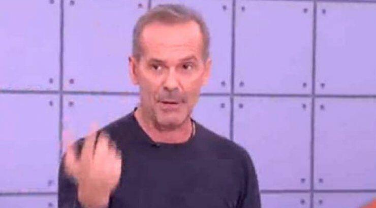 Για ποιους χτυπάει η καμπάνα; Η ατάκα-καρφί του Κωστόπουλου