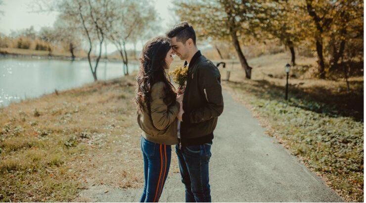 Αυτοί είναι οι 4 λόγοι που δεν σε φλερτάρουν οι άντρες