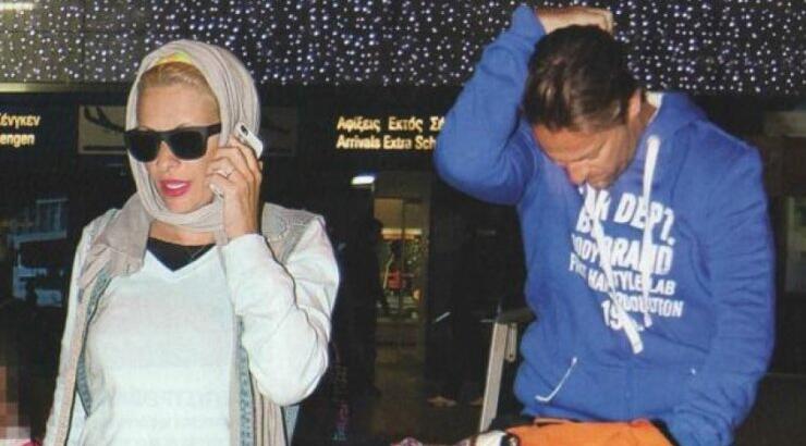 Εθεάθη στο αεροδρόμιο με το σύντροφο της Μάκη Παντζόπουλο και τα τρία της παιδιά