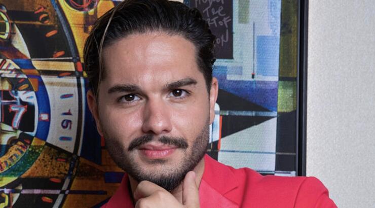 Ο Χρήστος Μάστορας θα τραγουδήσει σε χορό της αστυνομίας [εικόνα]