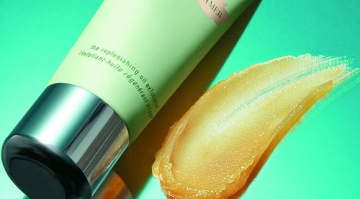 Η La Mer παρουσιάζει μια εμπειρία αναδόμησης και λείανσης της επιδερμίδας 