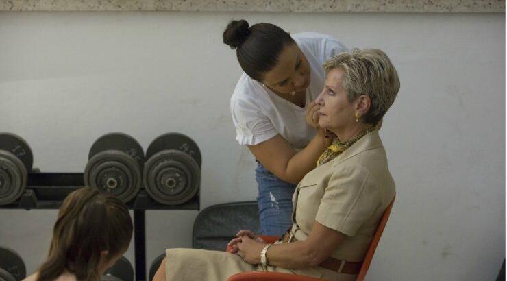 Βασιλική Αναστασιάδη: Η Υπουργός φωτογραφήθηκε για πρώτη φορά με την κόρη της και την εγγονή της! [βίντεο]