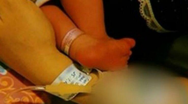 Γέννησε επώνυμη Ελληνίδα και είδαμε την πρώτη φωτογραφία από το μαιευτήριο