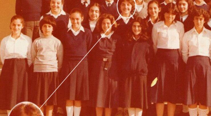 Μάντεψε ποια επώνυμη Κύπρια είναι σε αυτή τη φωτογραφία!