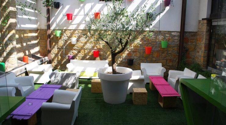 Πηγαίνουμε Ερμού 300 Καφενείο!