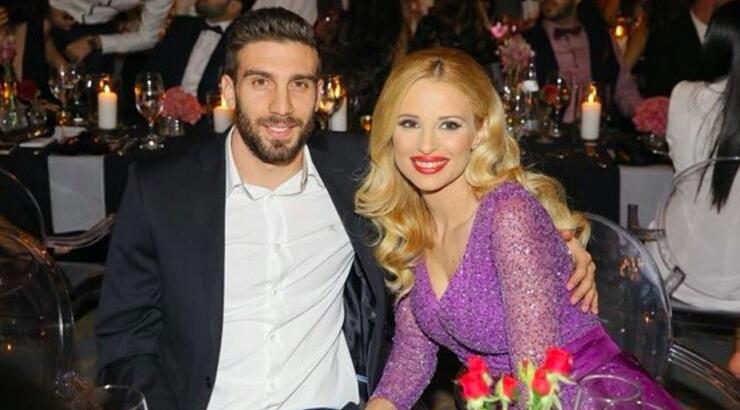 Χριστιάνα Αριστοτέλους: Η αποστομωτική απάντηση της για σικέ γάμο με τον Εφραίμ και το τρίτο τους παιδί!