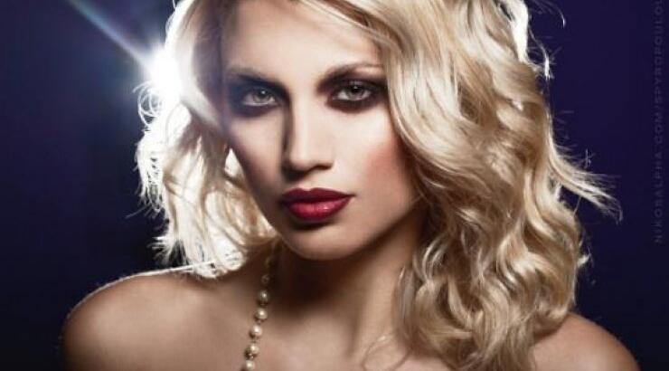  Κωνσταντίνα Σπυροπούλου: Δείτε την σε ερωτικές σκηνές πριν γίνει παρουσιάστρια