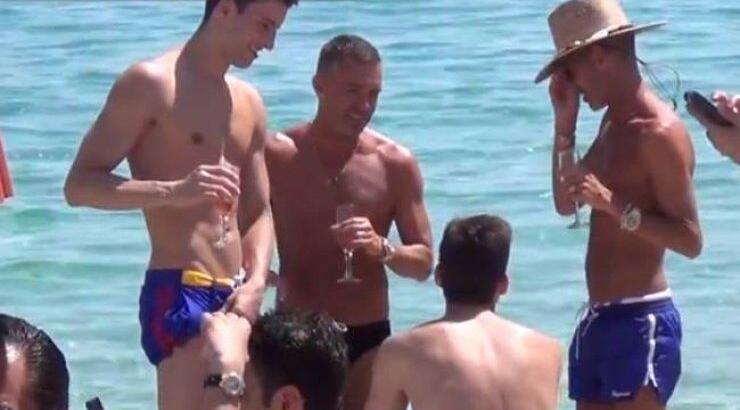 Dsquared: Πάσχα στη Μύκονο!