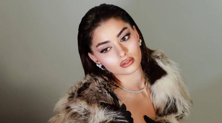 Η Έλενα Λυσάνδρου απογειώνει το city chic