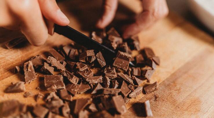 Πώς να φτιάξετε νηστίσιμη σπιτική σοκολάτα;