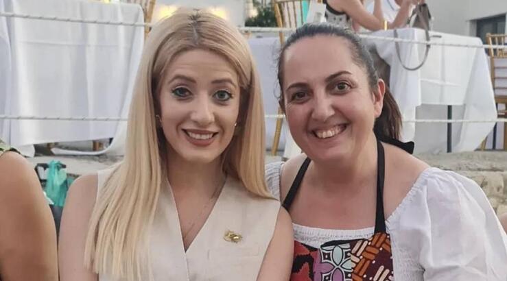 Χρύσω Λέφου: Λίγο πριν την πρεμιέρα της στο ΣΙΓΜΑ μαγείρεψε με την Πρόεδρο της Βουλής [βίντεο]