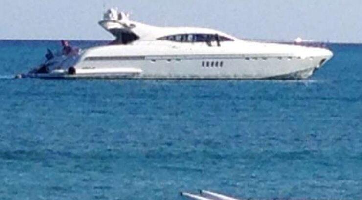 Δεν ήταν η Αθηνά Ωνάση! Ποιός είναι ο ένοικος στο κότερο στο Πισσούρι;