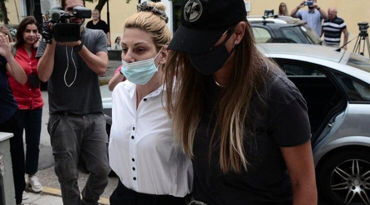 Έλενα Πολυχρονοπούλου: H απολογία της "Ζούσα το όνειρο του γάμου, τώρα κινδυνεύει να καταστραφεί η ζωή μου"