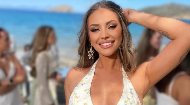 Ανδρομάχη: Πραγματοποίησε την πρώτη πρόβα του νυφικού της και δηλώνει ξετρελαμένη [βίντεο]