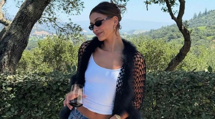 Hailey Bieber: Τα νέα viral Cheetah print νύχια της