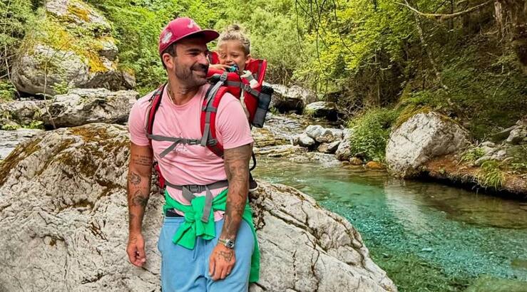 Δημήτρης Αλεξάνδρου: Πήγε για hiking με τον γιο του στον Όλυμπο [εικόνες]