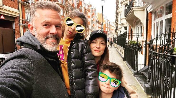 Έμιλυ Κολιανδρή για Χρήστο Λούλη: «Έχει καθίσει σπίτι με τα παιδιά για να δουλέψω εγώ» [βίντεο]