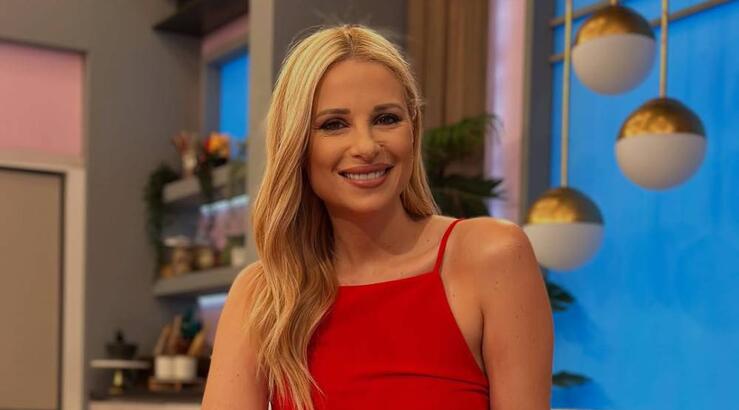 Χριστιάνα Αριστοτέλους: Στο καμαρίνι αγκαλιά με τον γιο της [βίντεο]