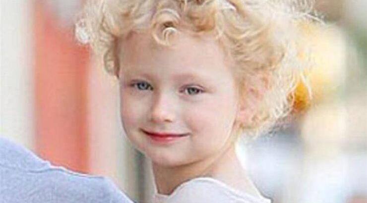 Ο κούκλος του Greys Anatomy, αγκαλιά με μία από τις 3 γυναίκες της ζωής του