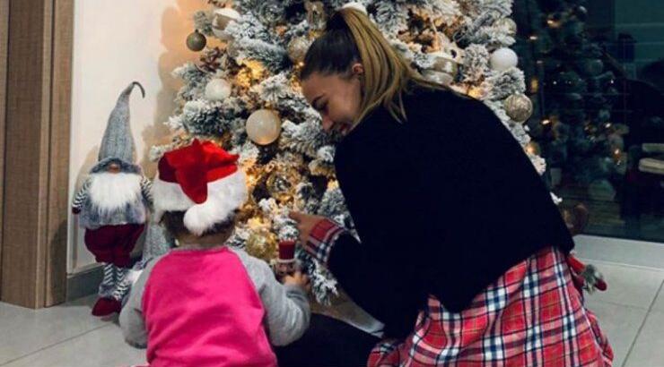 Εβελίνα Σκίτσκο: Μιλά για το ενδεχόμενο να μετακομίσει στο εξωτερικό με την κόρη της