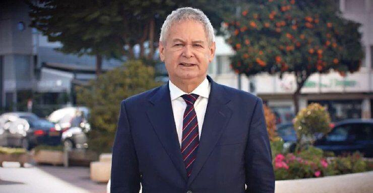 Aνδρέας Μαυρογιάννης: Δείτε για πρώτη φορά την κούκλα σύζυγο του, Λίνα [εικόνες]