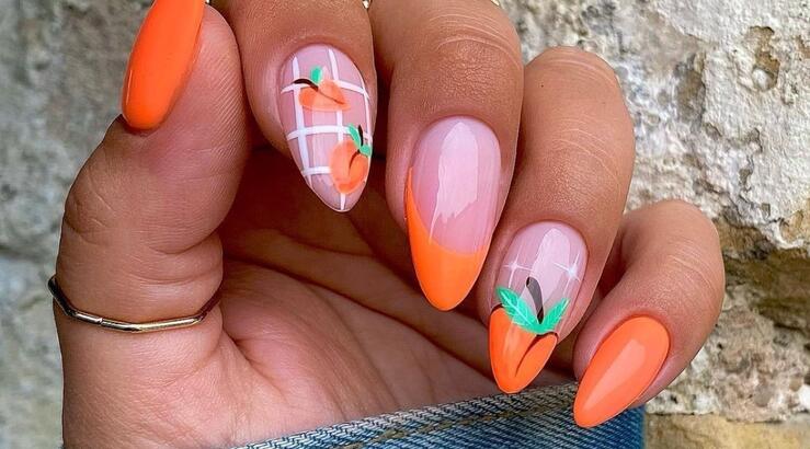 10 μανικιούρ που θα μεταφέρουν τη φρεσκάδα των φρούτων στα νύχια σου