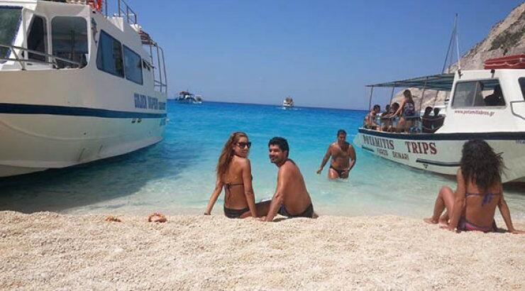 Κατερίνα Κωνσταντίνου: Οι διακοπές με τον αγαπημένο της στην Ζάκυνθο