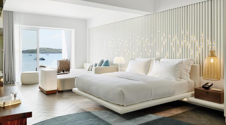 Το NIKKI BEACH RESORT & SPA PORTO HELI πρωταγωνιστής της σεζόν 2024