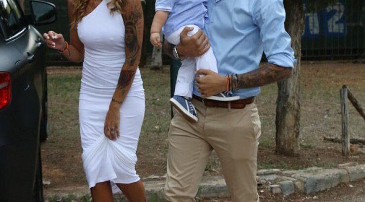 Ηλιάδη - Γκέντσογλου: Τα παιχνίδια με τον γιο τους στο κρεβάτι