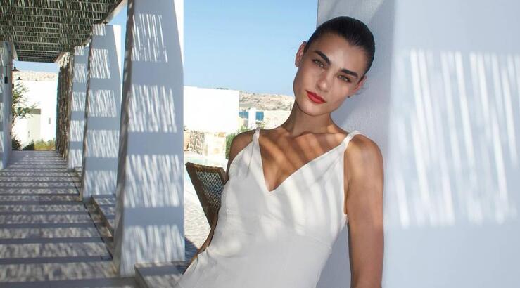 Μαρία Gojkovic: Το καλοκαιρινό outfit που φοριέται από την παραλία μέχρι το beach bar