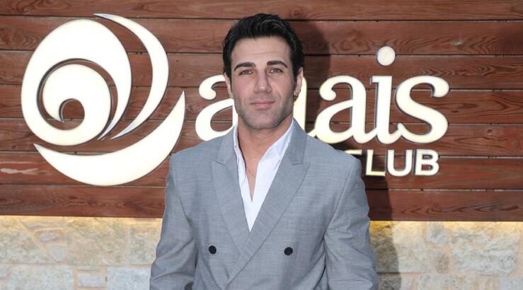 Πέτρος Ιακωβίδης: Αποκάλυψε τον λόγο που δεν τον βλέπουμε ποτέ με τη σύντροφό του [βίντεο]