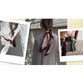 Φουλάρια παντού: Το απόλυτο style hack των fashion girls 