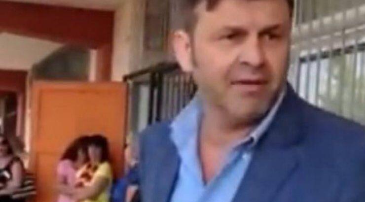 Απίστευτο: Αποχώρησε από τον Αγιασμό ο Γκλέτσος. Τσακώθηκε με τον ιερέα!