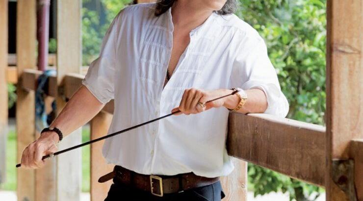 Ηλίας Ψινάκης: Έκανε και πάλι τους δημοσιογράφους να σκάσουν από τα γέλια με την ατάκα του